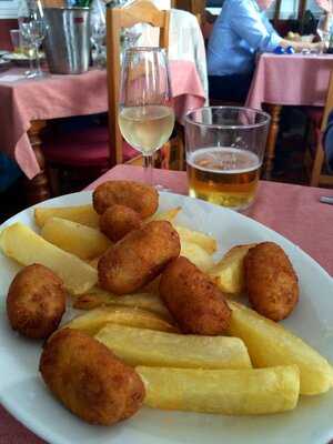 Restaurante Puerta Grande, En Sevilla