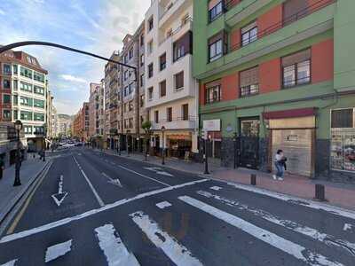 Pipes' Urban Kitchen