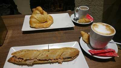 Queralt's Cafe Restaurant