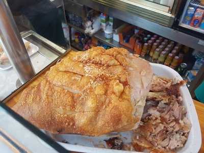 Piscolabis Bar Correos