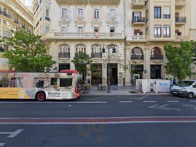 Blue Moon Valencia - Craft Beer & Restaurant