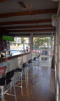 Kiosko Oliva La Botella