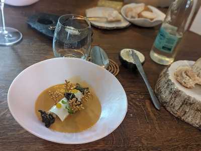 L&c Restaurant & Bar