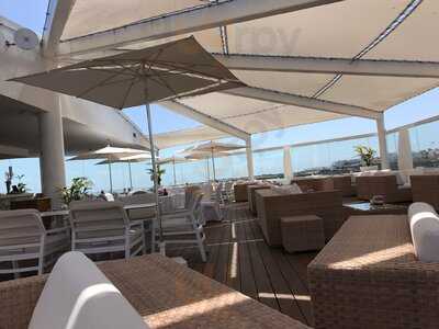 Coco Beach Lounge & Club