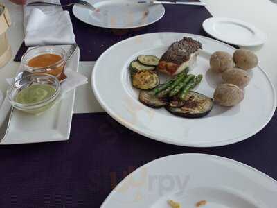 Coco Beach Lounge & Club