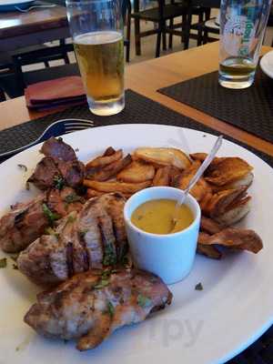 Restaurante Y Chill La Platea