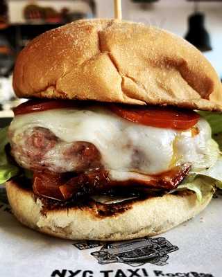 New York Taxi Rock Bar