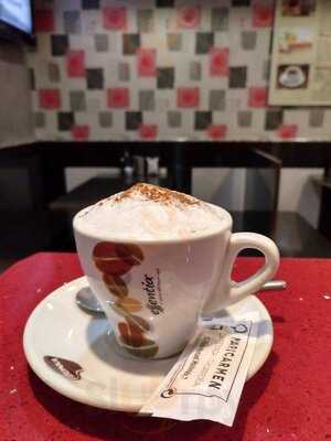 Cafetería Churrería Mari Carmen