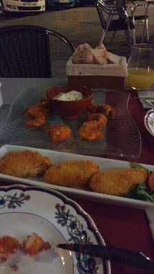 Amodiño Tapas & Buen Rollito