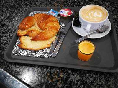 Amodiño Tapas & Buen Rollito