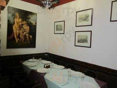 Meson Los Venerables Sl.