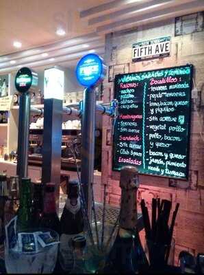 5th Avenue Lounge Bar Miribilla