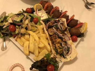 Alcázar Halal Restaurante