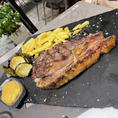 La Recacha De Loma Linda. Taberna