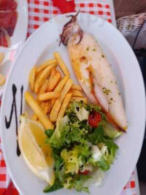 Mari-lin Café Lounge