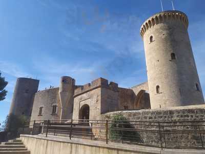 Castell De Bellver Café