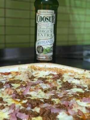 Giuseppe Pizzaroots Al Tall