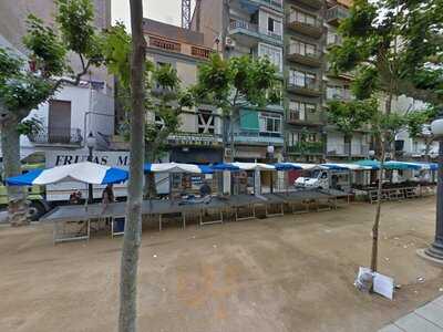 Tres Quarts De Quinze