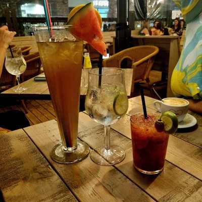 12 Lounge Restaurant