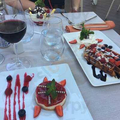 Cosmo Beach Restaurant