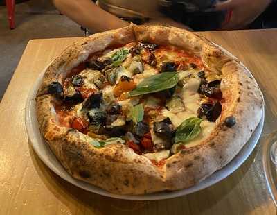 Pummarola Pizzeria Napoletana