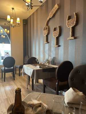 La Taberna - Bar Restaurante