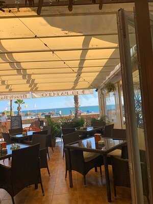 El Patito Beach Bar & Snacks