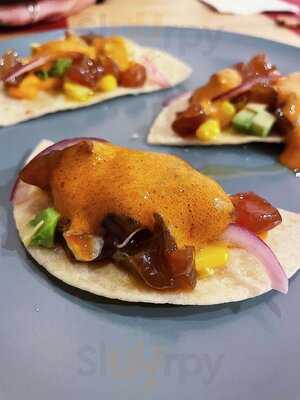 Miku Izakayasushi & Fusión