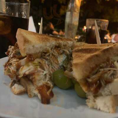 La Tertulia Del Parque