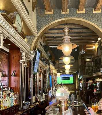 Temple Bar & Irish Pub