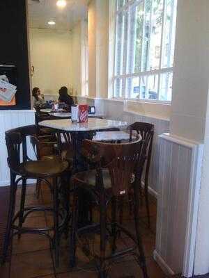 Cafetería Tapería Montesinos