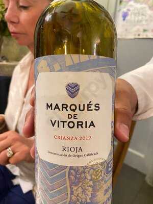 Taberna De La Nina Del Pisto