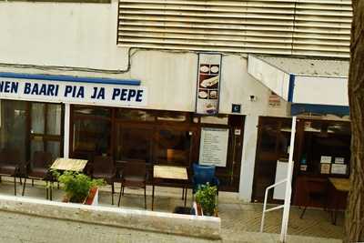 Suomalainen Baari Bosque Pia Ja Pepe