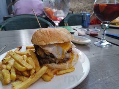 PayÁ Burguer Y Tapas