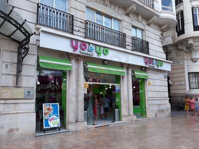 Yoyo Frozen Yogurt