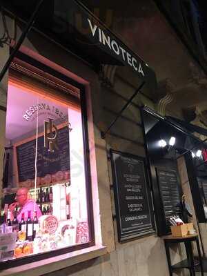 Vinoteca Vinart / Weinshop Palma
