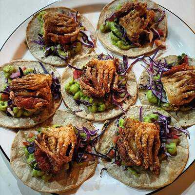 Serpientemplumada Mezcaleria