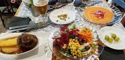 Restaurante El Tragaluz