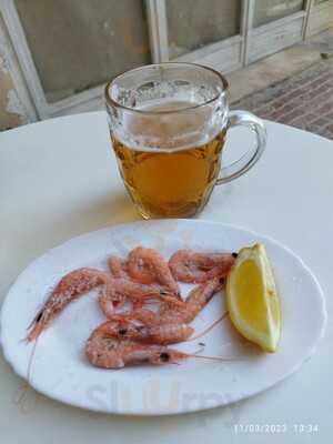 Jonny's Cocktail Bar & Bistro