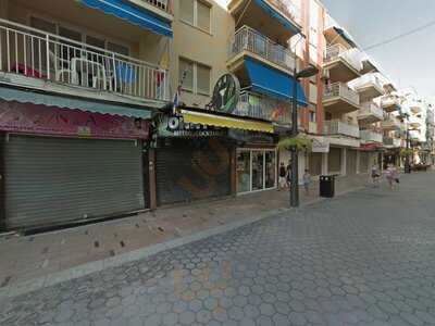 Jonny's Cocktail Bar & Bistro