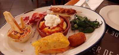 Taller De Tapas - Comtal