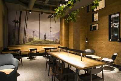 Starbucks Gran Via 4