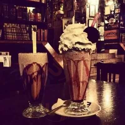 Cas Bohemia Bar And Restaurant