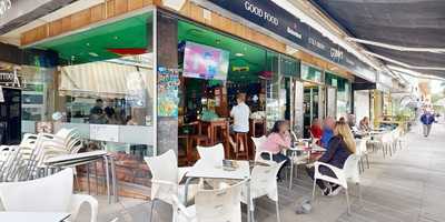 Guinn's Irish Pub Sports Bar