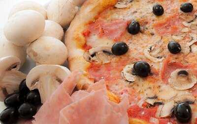 Mr Pizza Triana Los Remedios