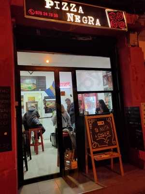 Pizza Negra