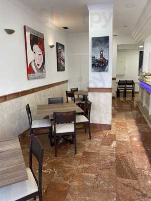 Cafetería-bar Acrópolis