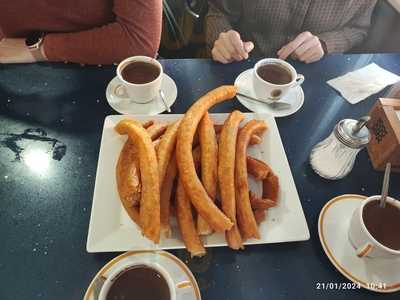 Bar Restaurante Churrería Casa Paola