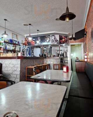 Queen Mary British Bar