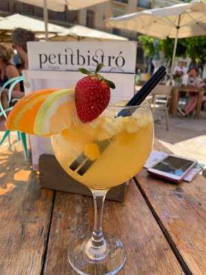 Petit Bistró Terrace